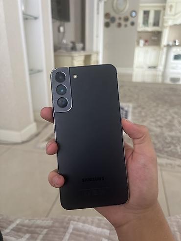 Samsung Galaxy S22 Plus, Б/у, 256 ГБ, цвет - Черный