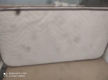 Matras Ağ rəngli, üzəri ziqzaq formalı tikiş naxışlı matras. Kənar
