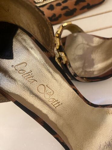 Tuflilər: Tuflilər, YSL, Ölçü: 37, rəng - Mavi, Yeni — 14