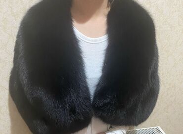 idman geyim: Шуба, Bershka, M (EU 38), цвет - Черный