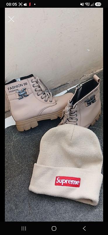 adidas: Rəng - Boz Botinkalar, Adidas, Ölçü: 36, Qız üçün — 1