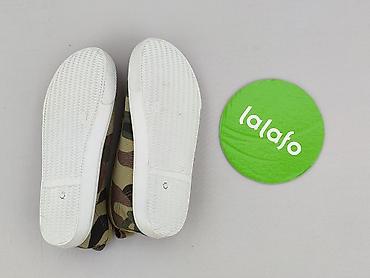 uniqlo basic t shirt: Trampki 28, Używany — 3