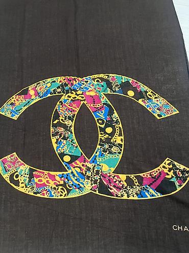kofta qadin: Шарф Chanel. Оригинал. Материал: шерсть. Цвет коричневый. Размер — 6