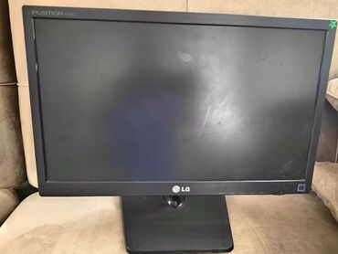 monitor komputer: LG işlək vəziyyətdə manitor