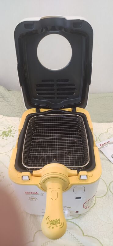 bud eritme: TEFAL FİRMASİNİNİ FRUTUR BİSİRƏN CİHAZİ. İCİNDƏ TOYU