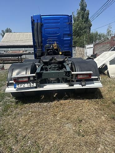 Тягачи: Тягач, Volvo, Без прицепа — 11