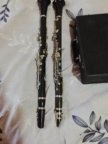 Duvački instrumenti: Klarineti – komplet od 2 instrumenta sa priborom možete da birate ali — 2