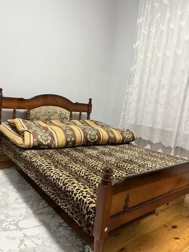 taxta əl işi: İşlənmiş, İkinəfərlik çarpayı, Bazasız, Siyirməsiz