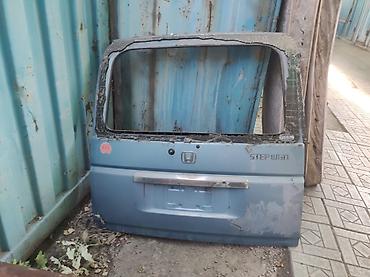 Задняя дверь багажника для Honda Stepwgn. - Оригинальная деталь