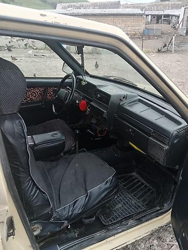 VAZ (LADA): Model: VAZ-2109 (LADA Samara), 5 qapılı hetçbek Rəng: krem/bej — 6
