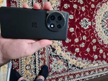 aplle 11: OnePlus 11, 256 ГБ, цвет - Черный