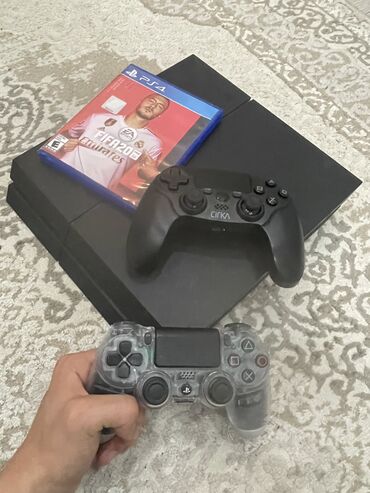 PS4 (Sony PlayStation 4): PlayStation 4 fat Память 1тб Состояние отличное Ревизия 3 Все