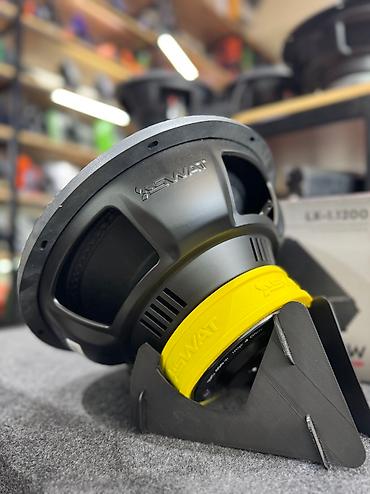 Сабвуферы для авто: Swat Сабвуфер + усилитель моноблок Acv 1.1200 и короб ! Отличный — 3