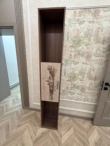 Комоды для одежды: Комод и узкий стеллаж/пенал из ЛДСП в сочетании теплых древесных — 2