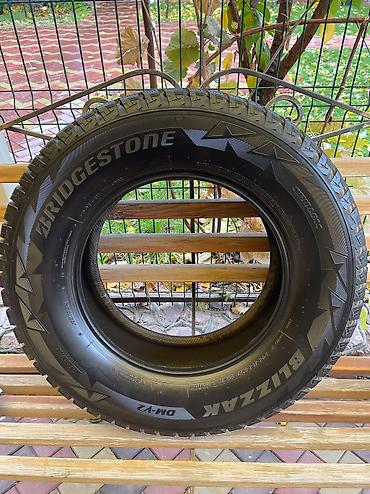 bridgeston: Продаю комплект зимних шин фирмы Bridgestone Blizzak DM-V2 в идеальном — 7