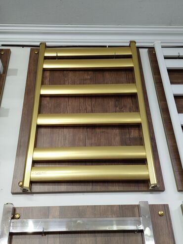 Duş başlıqları: Qızılı rəngli borulu hamam radiatoru / dəsmal qurudan - Model