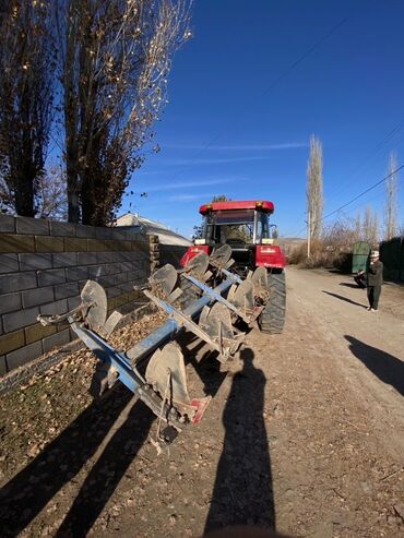 Тракторы YTO (ЮТО): Трактор колесный с кабиной + навесной плуг. Характеристики и — 10