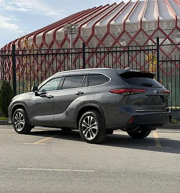 bmw 2020: Toyota Highlander: 2021 г., 2.5 л, Автомат, Гибрид, Внедорожник — 4