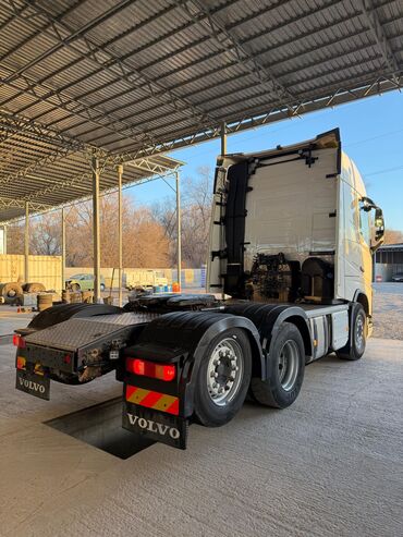 Тягачи: Тягач, Volvo, 2019 г., Без прицепа — 5