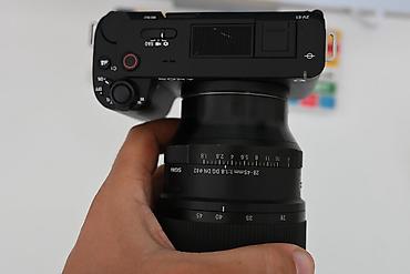 82: Sigma 28-45mm f/1.8 DG DN Art Lens (Sony E) Sony ZV-e1 ile birlikde — 3