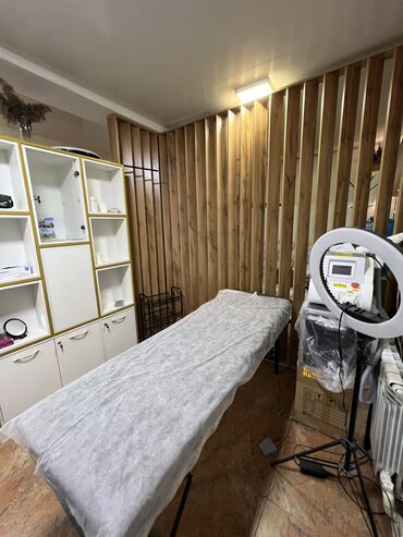 магазин пм: Сдаю Кабинет в салоне, 25 м², Для бровиста, Для лешмейкера