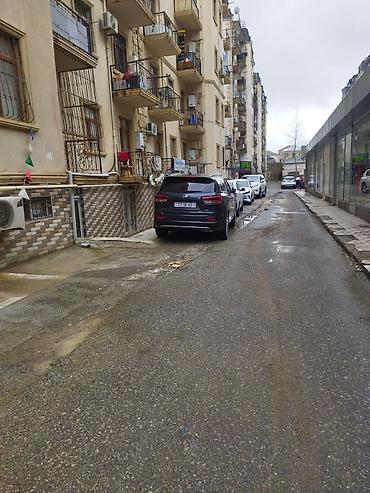 аренда под офис: Kommersiya obyekti . - Giriş birbaşa küçədən, şüşə qapı - Yerləşmə — 3