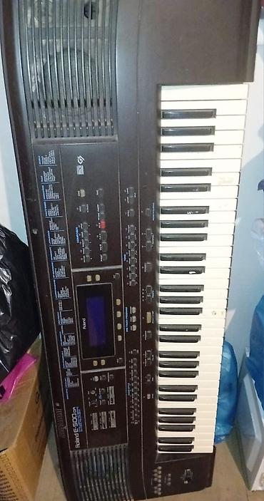 zeng ucun gitara: Roland E-500 OR aranjer sintezator - 61 klaviş (dinamik hissiyatlı) - — 1