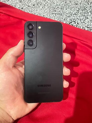 galaxy folder: Samsung Galaxy S22, Б/у, 256 ГБ, цвет - Черный, 1 SIM — 1