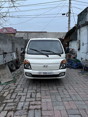 Легкий грузовой транспорт: Легкий грузовик, Hyundai, Стандарт, 1,5 т, Б/у