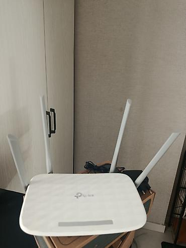 бу чехлы: Маршрутизатор TP-Link с четырьмя внешними антеннами. - — 1