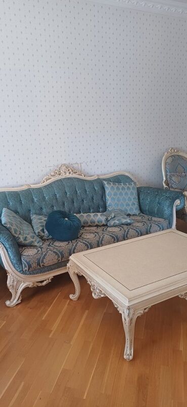 Masa və oturacaq dəstləri: Qonaq otağı üçün, İşlənmiş, Dördbucaq masa — 11