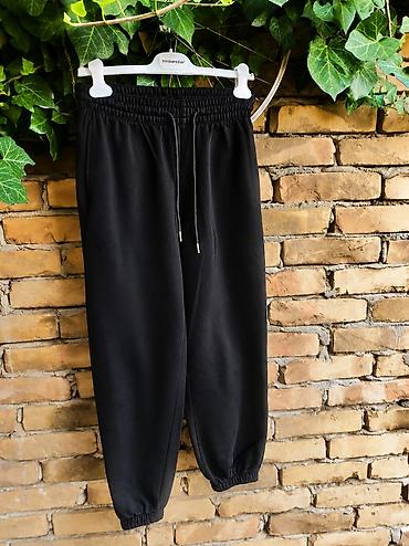 mindjuse visece: H&M trenerka – model sa elastičnim strukom i učkurom, rebrastim — 1