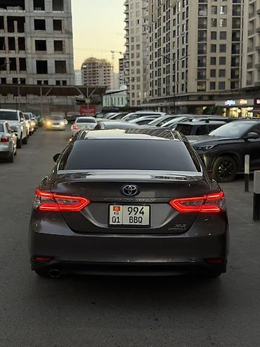 б у машины: Toyota Camry: 2018 г., Гибрид, Седан — 7