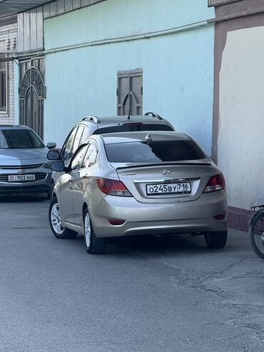 ssangyong rexton цена: Hyundai Solaris: 2012 г., 1.6 л, Автомат, Бензин