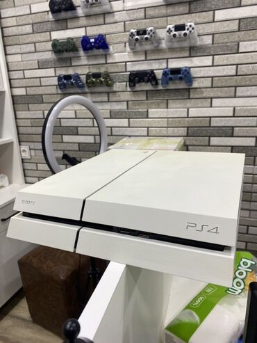 playstation aparatı: Sony PlayStation 4 – White (Original PS4) - Rəng: ağ (limited/white