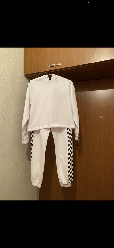 İdman geyimləri: Satilir islenmisdir — 9