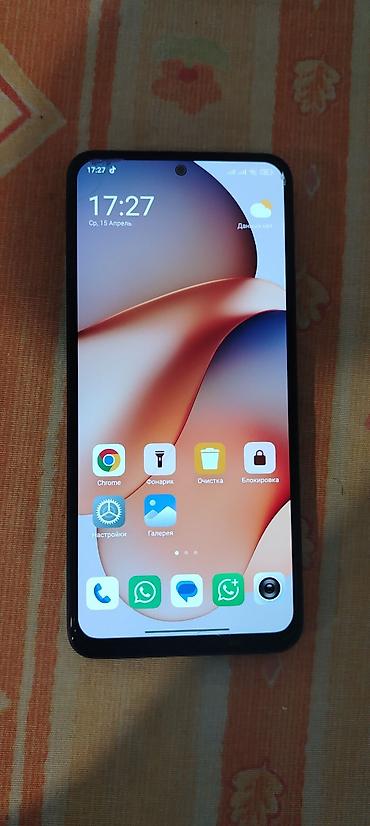 Redmi: Xiaomi Redmi Note 12 (görsellərdə) - Ekran: 6.67" AMOLED, mərkəzi — 9