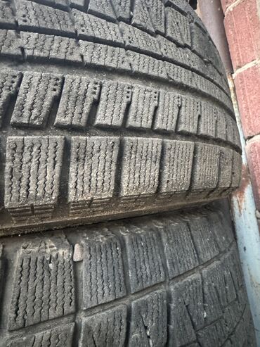 тормозные колодки задние: Шины 225 / 55 / R 17, Зима, Б/у, Комплект, Легковые, Япония, Bridgestone