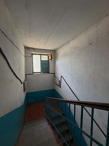Квартиры: 3 комнаты, 58 м², Хрущевка, 2 этаж, Требуется ремонт — 10
