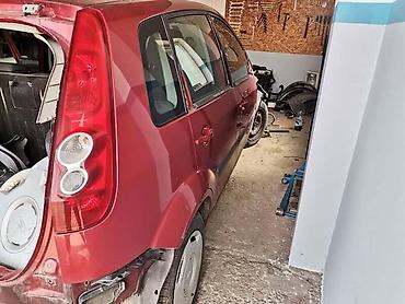pr auto lajkovac: FORD FIESTA 1.25 2004. GOD. - KOMPLETAN AUTO U DELOVIMA | Fijesta 8 — 1