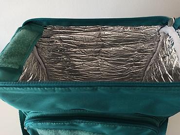 Ostali proizvodi za kuću: Rashladna torba Dimenzije  28 x 25 x 12 cm Ima dve pregrade, manju i — 10