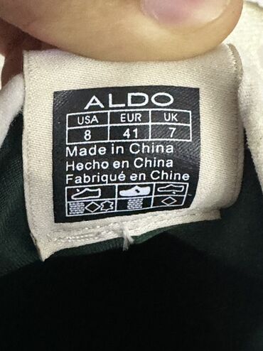 Krasofkalar və idman ayaqqabıları: Təcili satılır! Aldo - senaker . Yenidir, istifadə olunmayıb. Ölçü — 4
