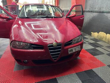 Alfa Romeo: Alfa Romeo 147: 1.6 l. | 2004 έ. 170000 km. Χάτσμπακ — 1