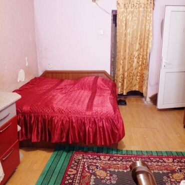 1 otaqli kiraye evler 300 azn: Qara Qarayev metrosuna yaxın Ayla şadlıq evinin yanı yataqxana kamunal