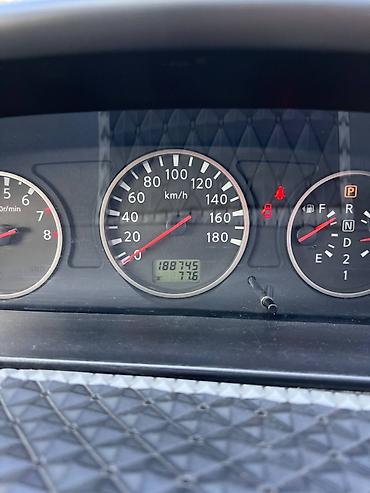 алмашаи: Nissan X-Trail: 2003 г., 2 л, Автомат, Бензин, Кроссовер — 5