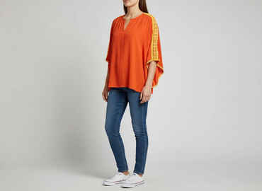 megi collection ubrania: Жіноча блуза, розмір L