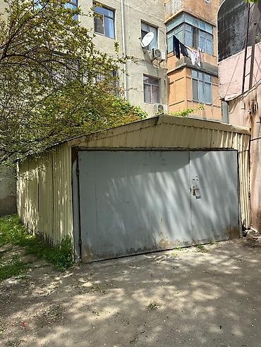 Daşınmaz əmlak: Bakı, 2-ci mikrorayon, 3 otaqlı, Köhnə tikili, m. Memar Əcəmi, 65 kv. m — 6