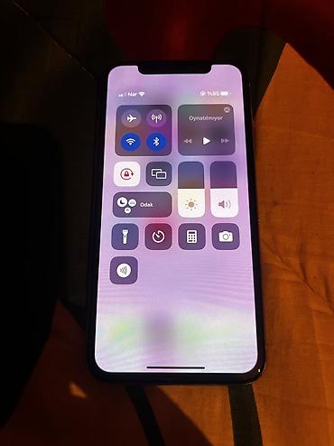 Apple iPhone: IPhone X, 256 GB, Gümüşü — 9