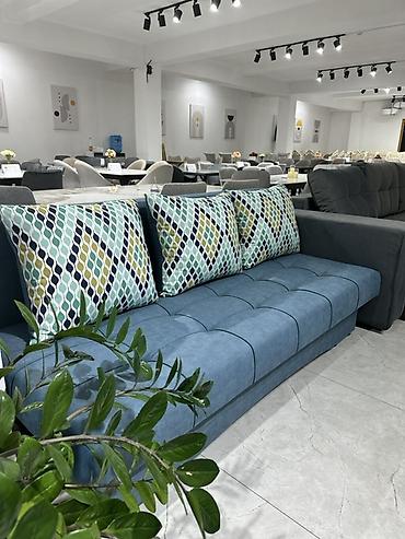 sofa: Прямой тканевый диван с тремя большими подушками - Тип: трехместный — 4