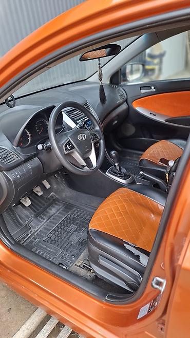 Hyundai: Hyundai Solaris: 2015 г., 1.4 л, Механика, Бензин, Седан — 6